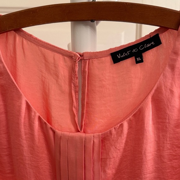Violet & Claire Size XL Peach Sleeveless Blouse Brunch to Office Minimalist - Picture 2 of 3
